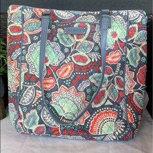 Vera Bradly Crosstown Tote in Nomadic Floral